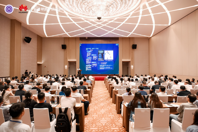 AI赋能，佛山产业园焕新：大湾区智能机器人育成中心崛起