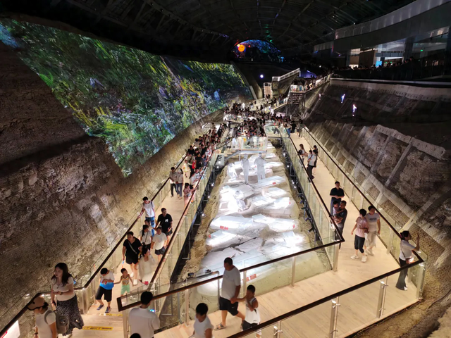 朝阳市第三届化石文化旅游节盛大开幕