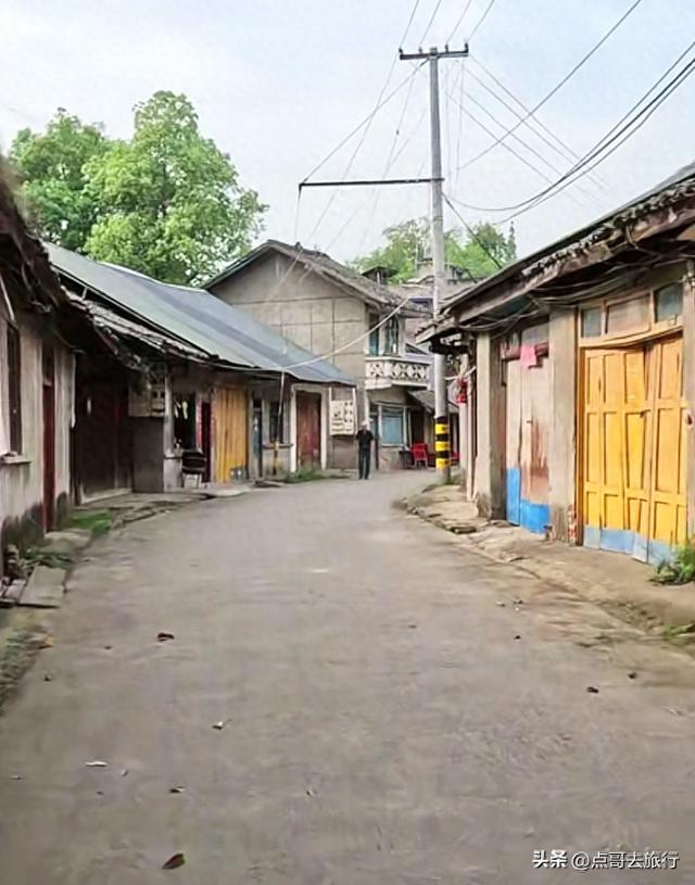成都被冷落的古场镇，停留在70年前，附近美食诱人被严重低估！