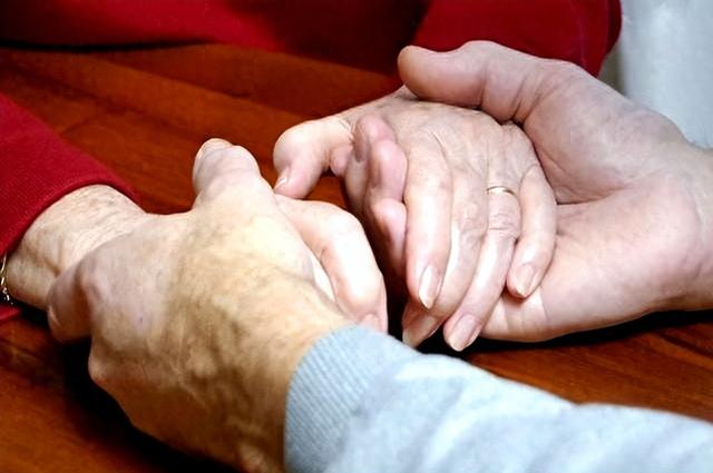 两性关系：55岁女人的大实话、男人过了50岁，只剩下一个“用处”