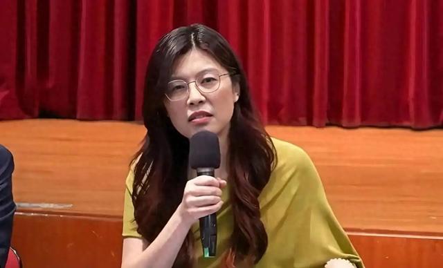 郑丽文考虑访陆，民进党坐立难安，盼重启两会对话，大陆一一回应