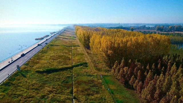 潍坊峡山：秋末冬初美景如画