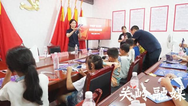 中航集团：航空科普进乡村 激发少年航空梦
