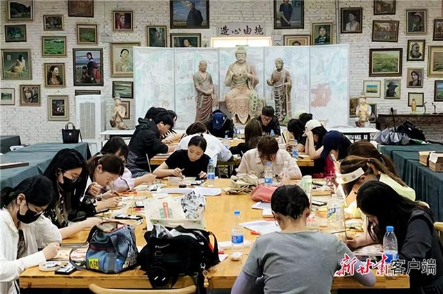 触摸历史 读懂千年——研学游成为敦煌旅游新时尚