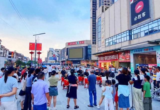 “双节”同庆燃动石碣：消费热潮与文化盛宴双向奔赴​