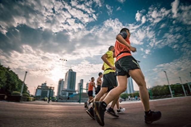 瘦40斤，秘诀是:超慢跑！专家：冬季减脂黄金期	，90%的人都做错了