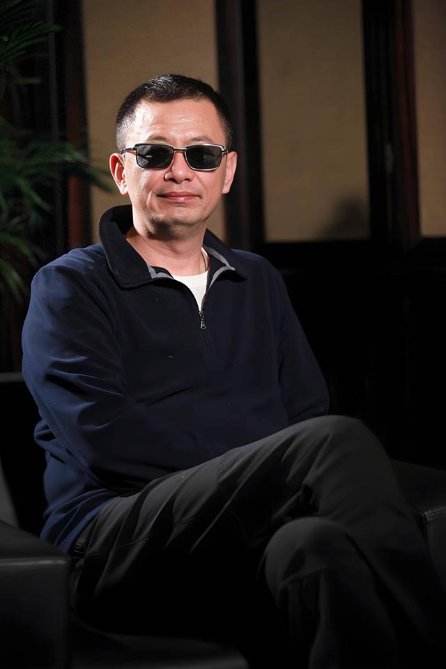 陪玩陪睡根本不够！集体开嫖、舔手指、互撕，背后的事捂不住了