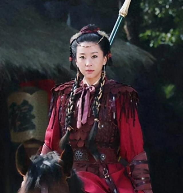 巾帼倾城攻略男主（苗圃一巾帼女英雄穆桂英）