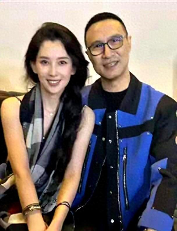 星星的僵尸打败奥特曼（森林北原来还有儿子）