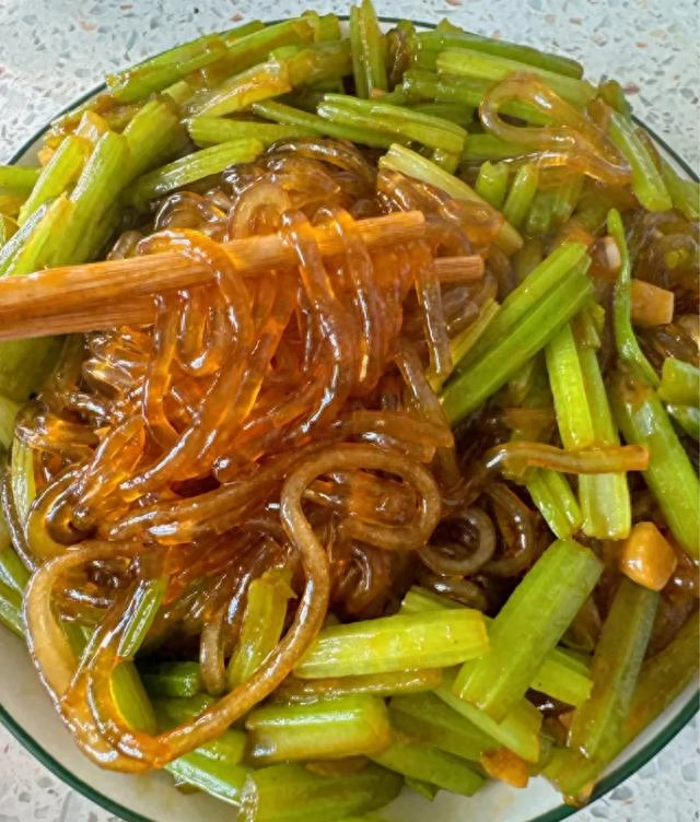 白萝卜和红薯能一起吃吗（冬季呼吸道救星这菜化痰止咳强免疫）