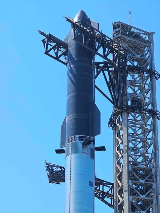 登月计划崩盘？“星舰”试飞成最后稻草，美登月备份方案漏洞百出