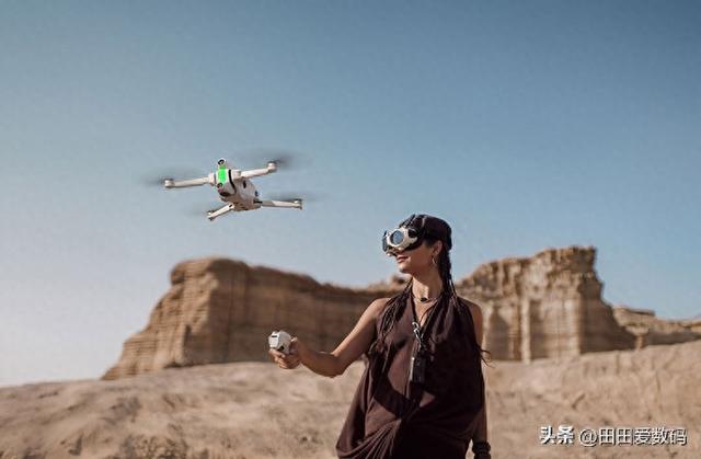 Insta360 技术加持！ Antigravity A1 无人机 8K 全景拍摄，零盲点视角