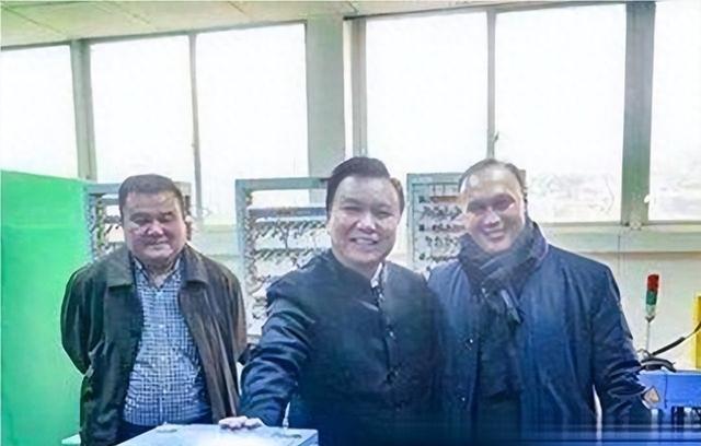 11年前，他捐给美国7千万并叫嚣“中国穷关我屁事”，如今已破产