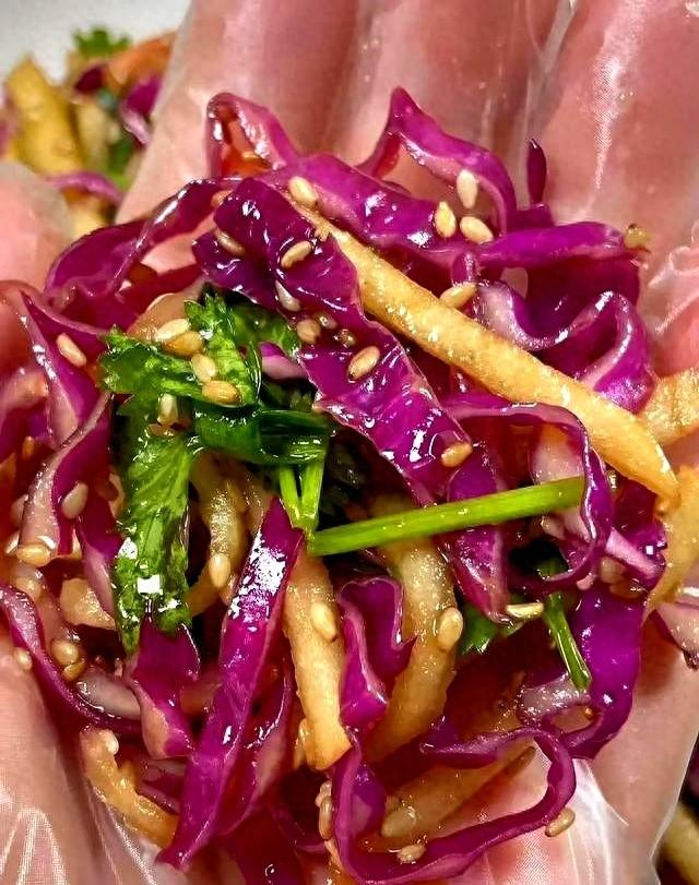 苹果和它一起煮，是天然刮油冠军，吃一周，口不臭了，小肚子没了