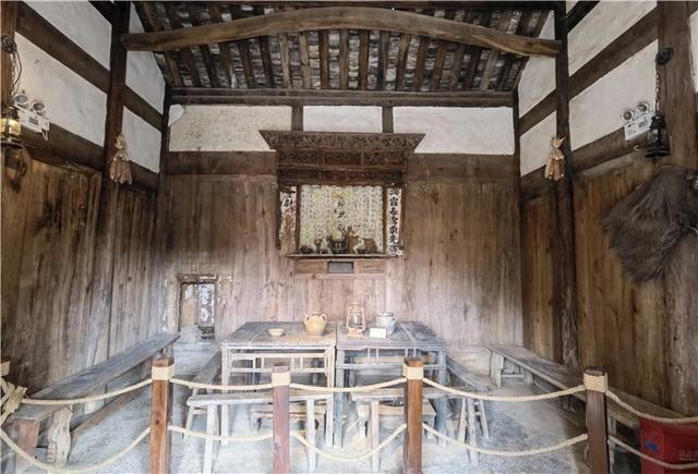 【万里边疆国旗红】行走黔北红色地标 追寻长征印记