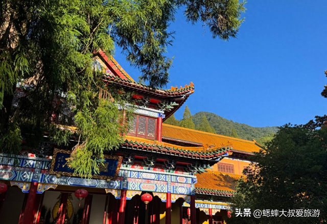 被杭州冷门古刹狠狠吸引了，藏身深山，秋日中，已成寻幽访古地！