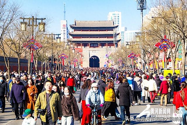 正月初八游八仙 古城大同闹新春