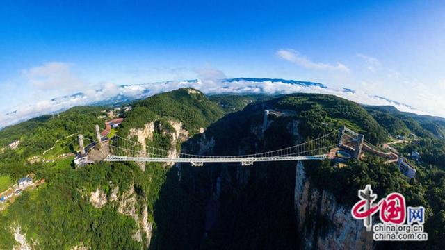 张家界大峡谷：山水间的悠悠故事与时代担当