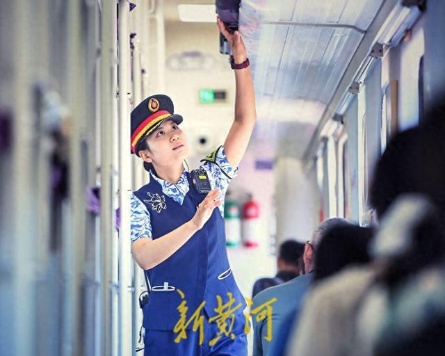 “齐鲁1号”旅游列车变身“遛娃天堂”| 镜相