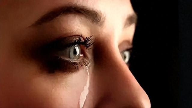 嫁中国10年，印度丽莎回印首闯贫民窟：这里的穷和中国不是一回事