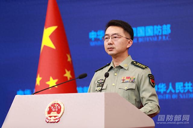 事态严重了，日本连开3枪，蔡英文已离岛，解放军通牒发往东京
