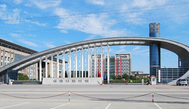 辽宁省“臭名远播”的4所大学，毕业证形同虚设，学生擦亮眼睛