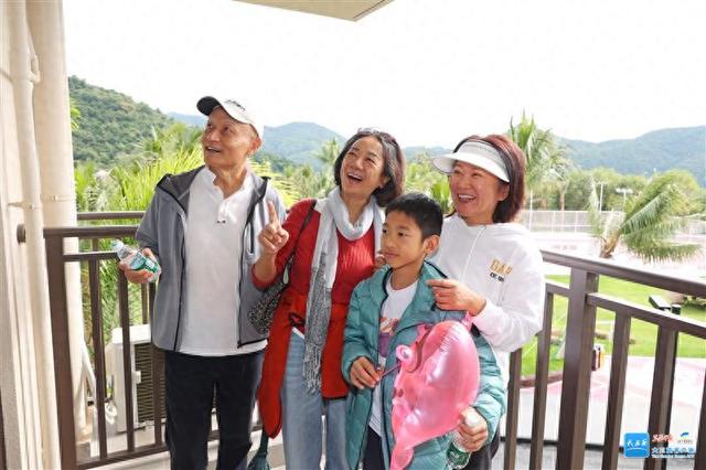 万科璞悦山安居房项目首批交付