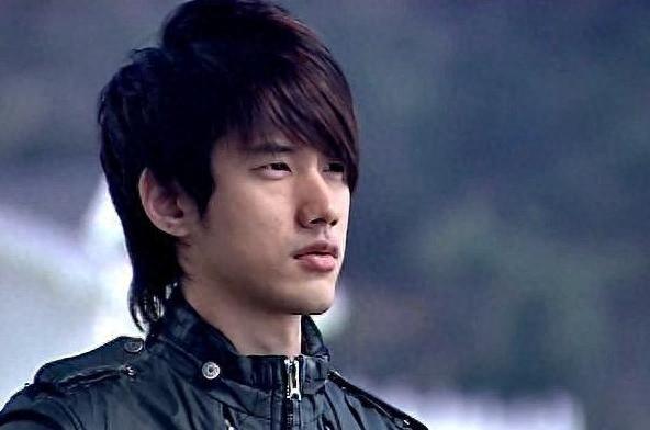 铠甲勇士1和2的关系（为何有人说铠甲勇士第一部是经典）