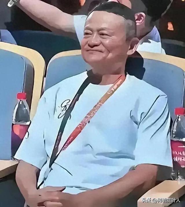 马云现在胖得像尊佛似的，看着是富贵相，真是越活越有“福相”