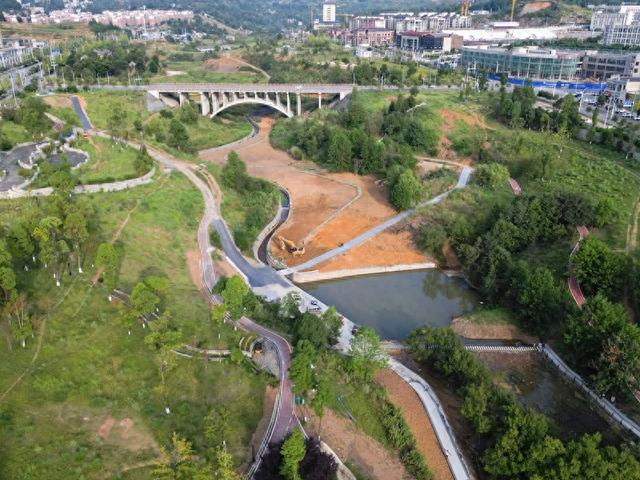 贵州毕节纳雍：白水河湿地公园“靓”相在即