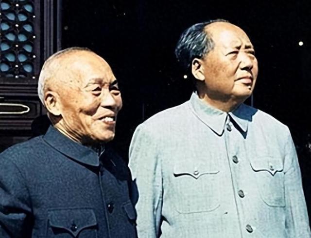 65年李宗仁携妻回国，当众向毛主席索要副国级职位，主席4字回应