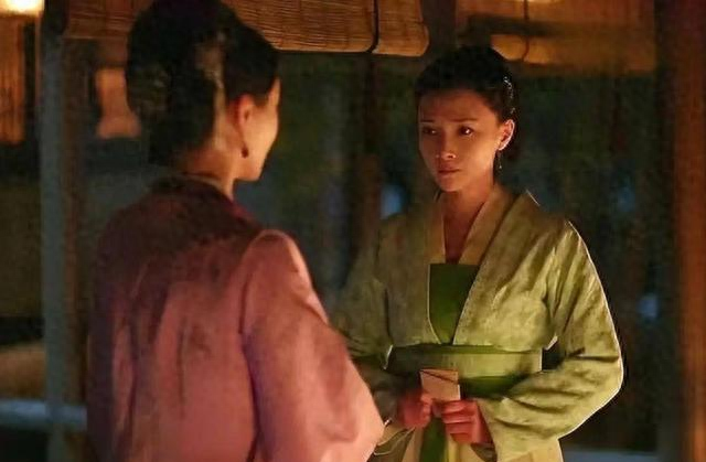 古代夫妻就寝时，通房丫鬟就守在床边，夫妇俩真不会觉得尴尬吗