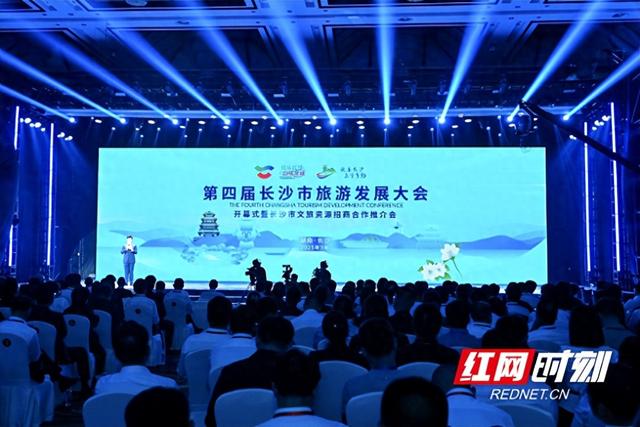 不卷明星卷民心，一场文旅的“返璞归真”