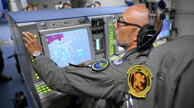 波兰圣诞节期间紧急出动战机，因探测到一架侦察机靠近其领空