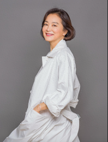 知名女演员豪宅遭殃！被吓到坐立难安！"简直尸横遍野，惨不忍睹"...