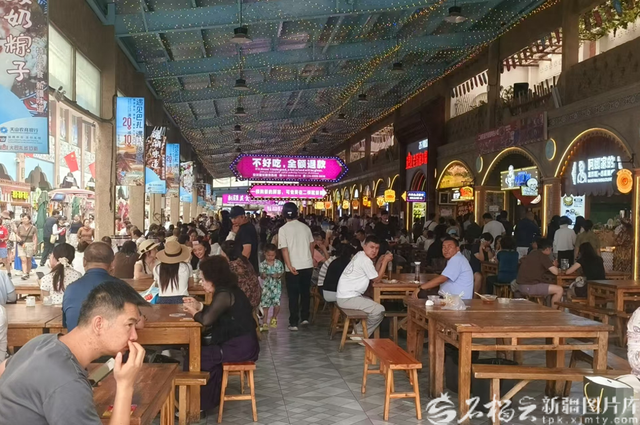 消费热点丨新疆暑期文旅消费 “热”力满格