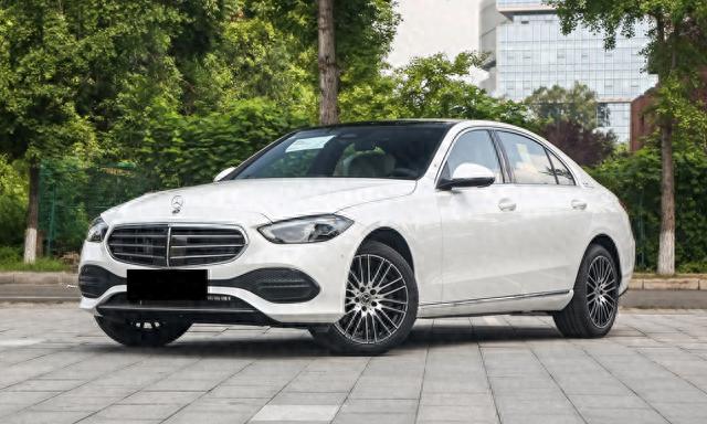 2025款奔驰C级价格分析_奔驰c级选装抬头显示_奔驰C级优惠