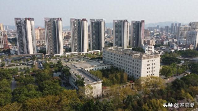 物业费超3年没交，还需要交吗？律师道出实情：别再乱“送钱”了