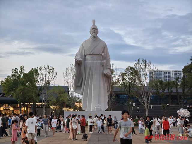 世界那么大 好想去怀化|“旅发效应”来袭   “双节”首日怀化旅游人气爆棚