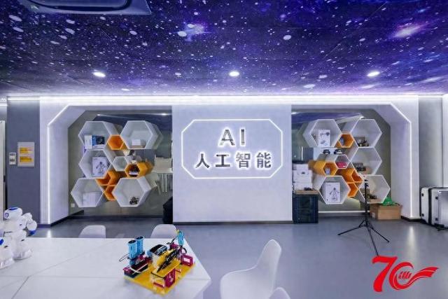 上海AI出“编程核弹”！12小时18.7%金牌率，两倍效率碾压程序员
