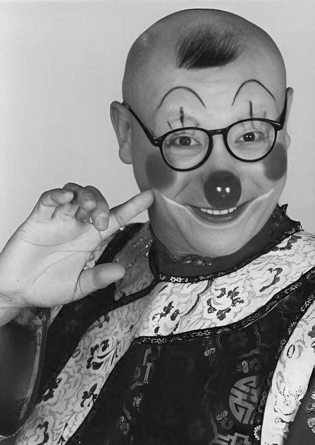 李春来 “东方金小丑”谢幕