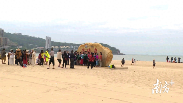 海陵岛迎来“冬养游客”旅居热潮