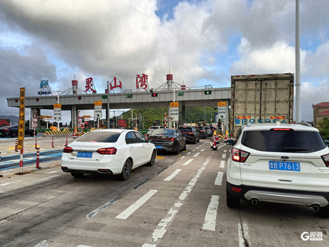 自驾来青哈啤酒游客增多，青岛高速全力护航保障路网畅通