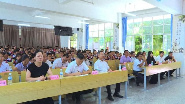 “科技筑梦，爱心启航”——众合科技科技助学、助农走进双江自治县