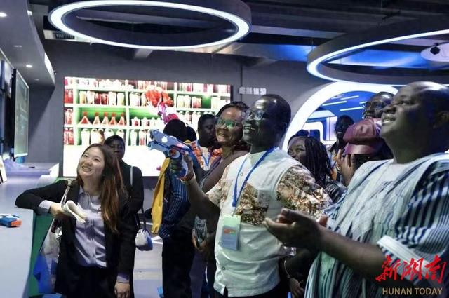 优化传媒教育（不止教中文湖南大众传媒职院把职业技能送出海）