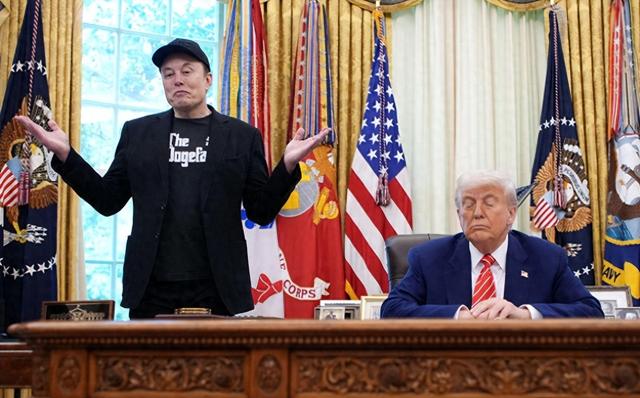 美国惊现 “新寡头统治”！特朗普的财富游戏，美富豪一天狂揽千亿