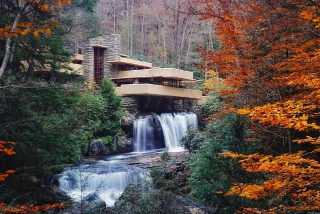 景致记录：狄更斯游美国匹兹堡，船无桅杆，甲板不见天，驾驶不熟