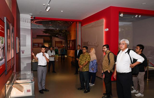 亚通组织执委会会议参会外宾在海南参访