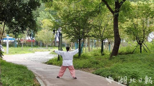 我的长江我的家丨来南岸嘴公园亲眼见证“两江交汇”