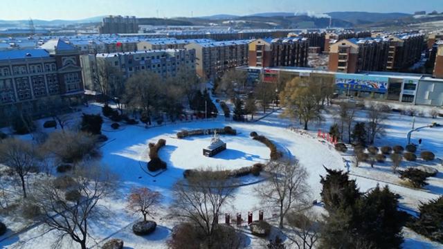 东宁冬深再飞雪 边城素裹映诗情